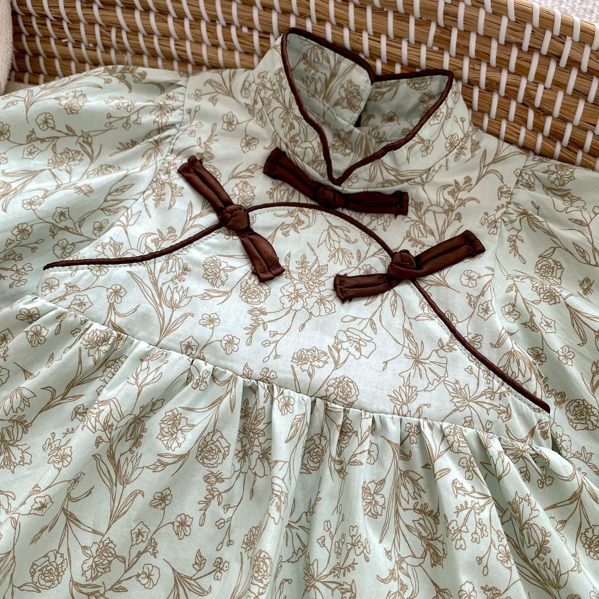 Arrival Baby Girls Long Sleeves Floral Print Stand Collar Bodysuits Onesies Dress